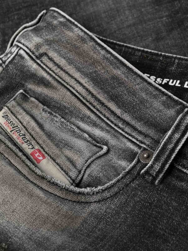 Jeans shop online: DIESEL