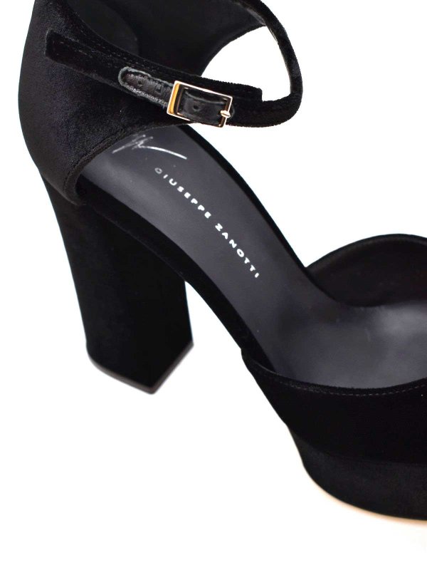 Sandalen - Schwarz shop online: GIUSEPPE ZANOTTI