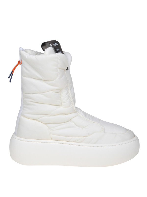 Barracuda: boots - white down boot