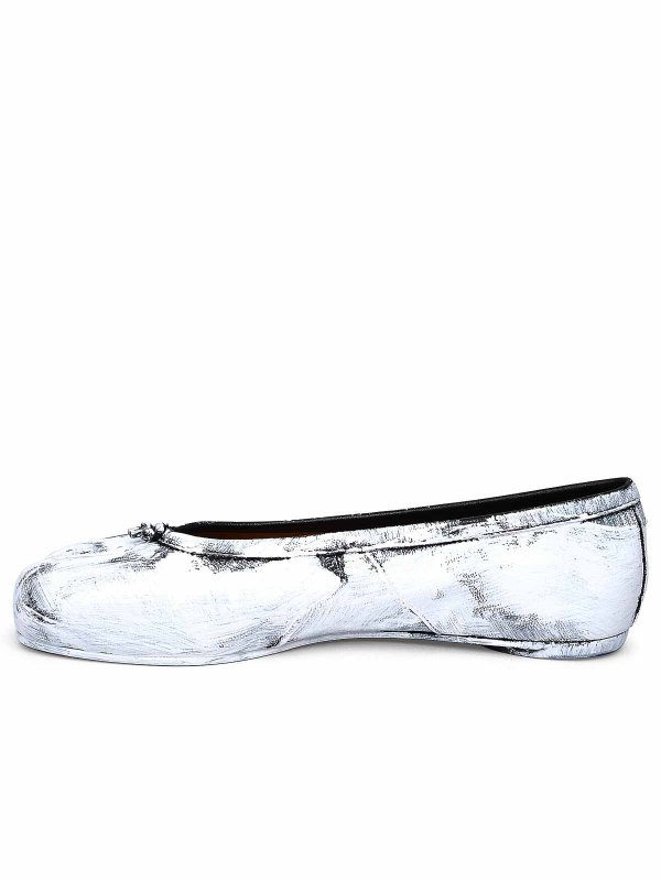 The Best Shops Maison Margiela: flat shoes - Dancer Tabi Varnish