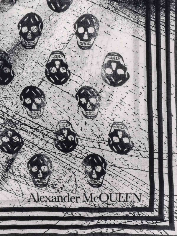 ALEXANDER MCQUEEN: ストール＆ショール online - ストール/ショール - マルチカラー
