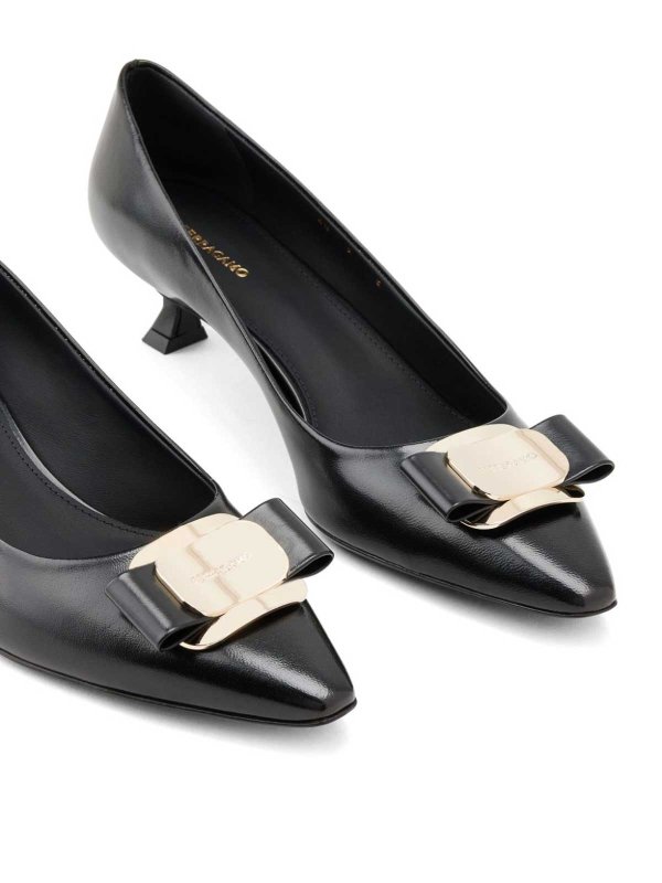The Best Shops SALVATORE FERRAGAMO: court shoes - New vara plate leather pumps