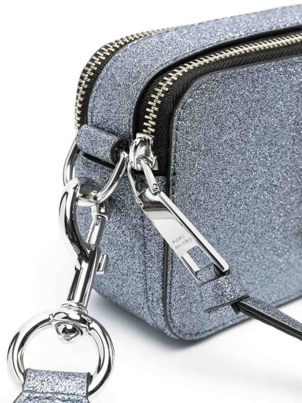 ショルダーバッグ - 銀 shop online: MARC JACOBS