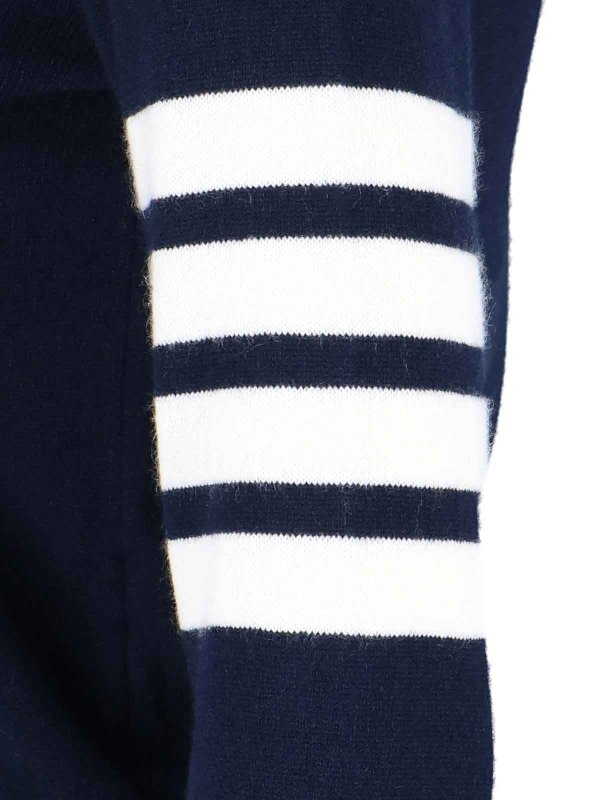 Pull Col Rond - Bleu shop online: THOM BROWNE