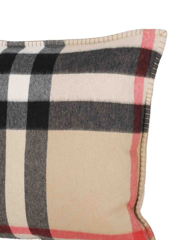 The Best Shops BURBERRY: ホームウェア - クッション - ベージュ