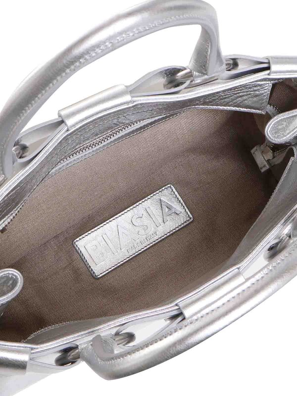 クロスボディバッグ - 銀 shop online: BIASIA