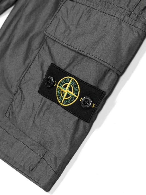 Stone Island Junior: トラウザーショーツ online - ショートパンツ - 黒
