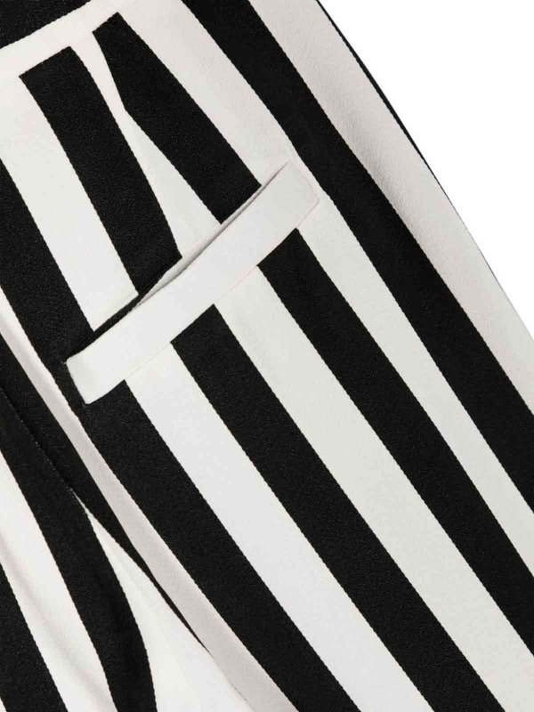 The Best Shops MOSCHINO: カジュアルトラウザー - カジュアルパンツ - 黒