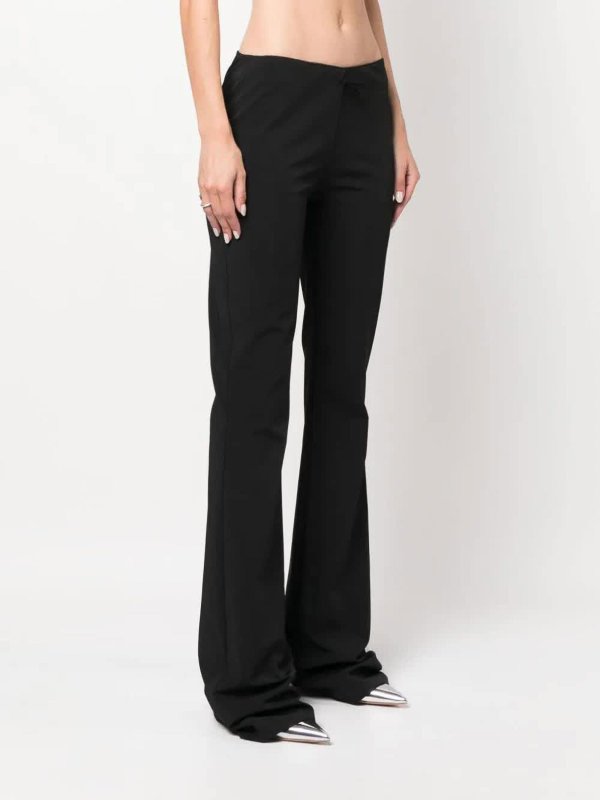 The Best Shops BLUMARINE: カジュアルトラウザー - カジュアルパンツ - 黒