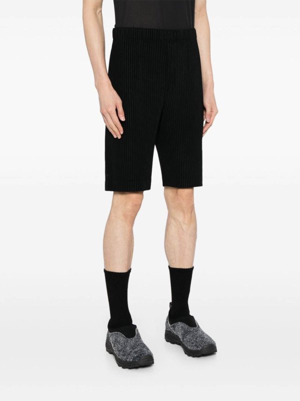 HOMME PLISSÉ ISSEY MIYAKE: Trousers Shorts online - Pleated Shorts