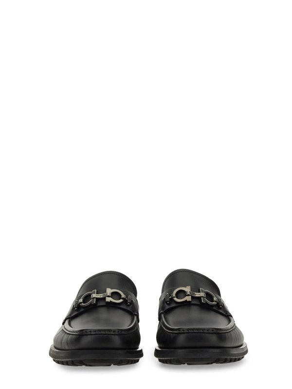 ローファー - 黒 shop online: FERRAGAMO