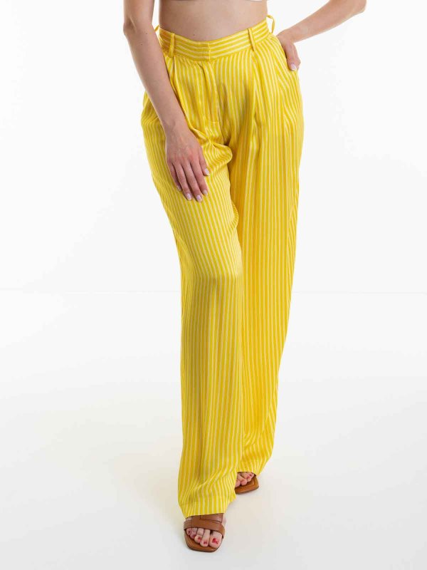 The Best Shops ERMANNO SCERVINO: カジュアルトラウザー - カジュアルパンツ - イエロー