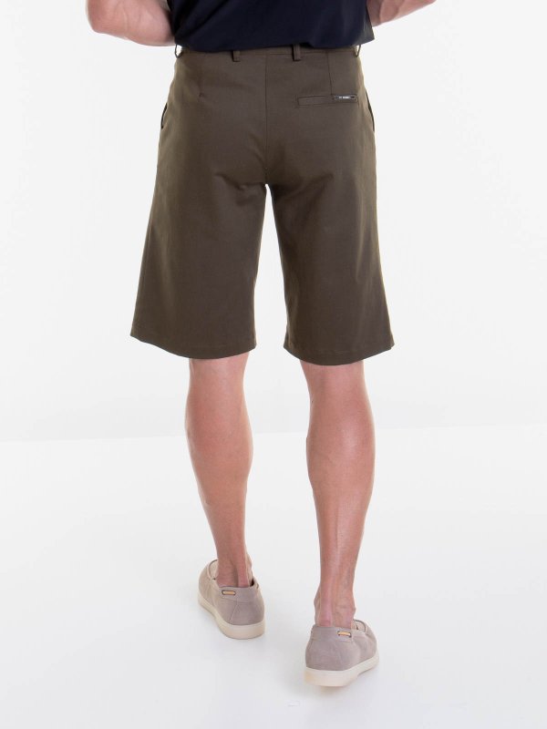 ショートパンツ - 緑 shop online: LES HOMMES