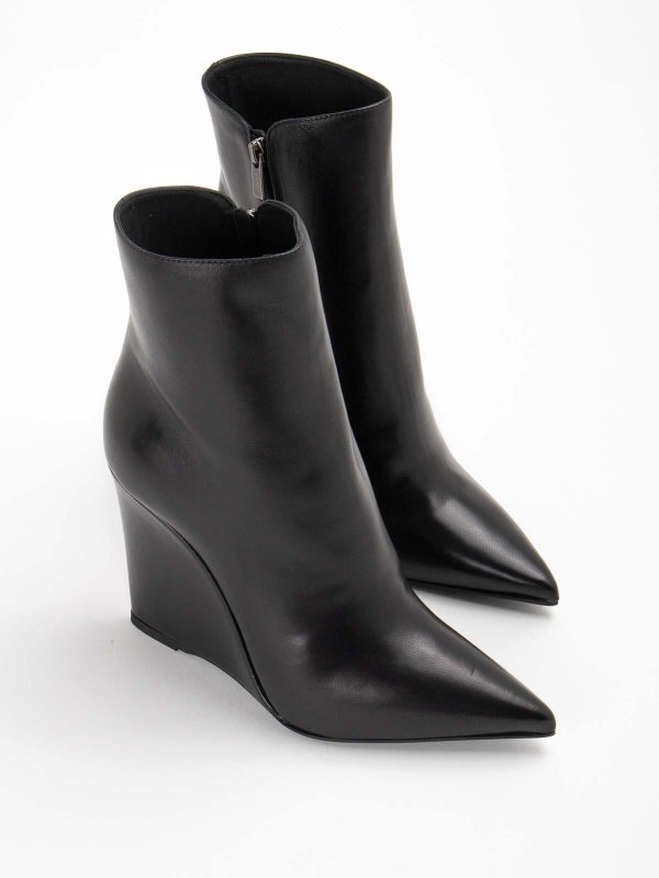 Le Silla: ankle boots online - Pointed Zip Ankle Boots