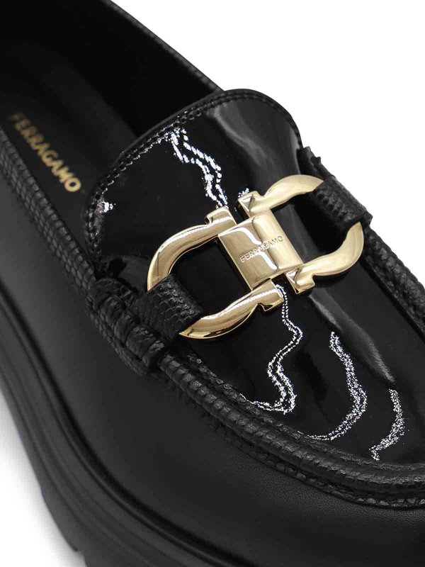 ローファー - 黒 shop online: FERRAGAMO