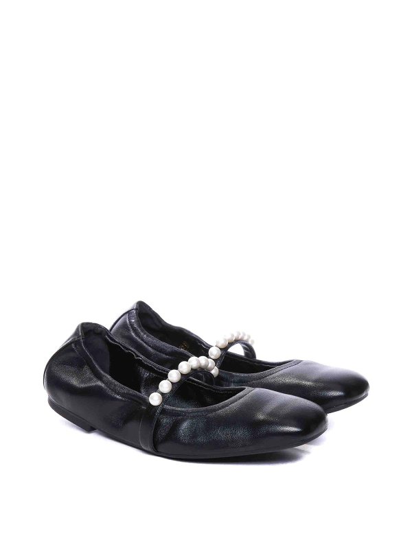 フラットシューズ - 黒 shop online: Stuart Weitzman