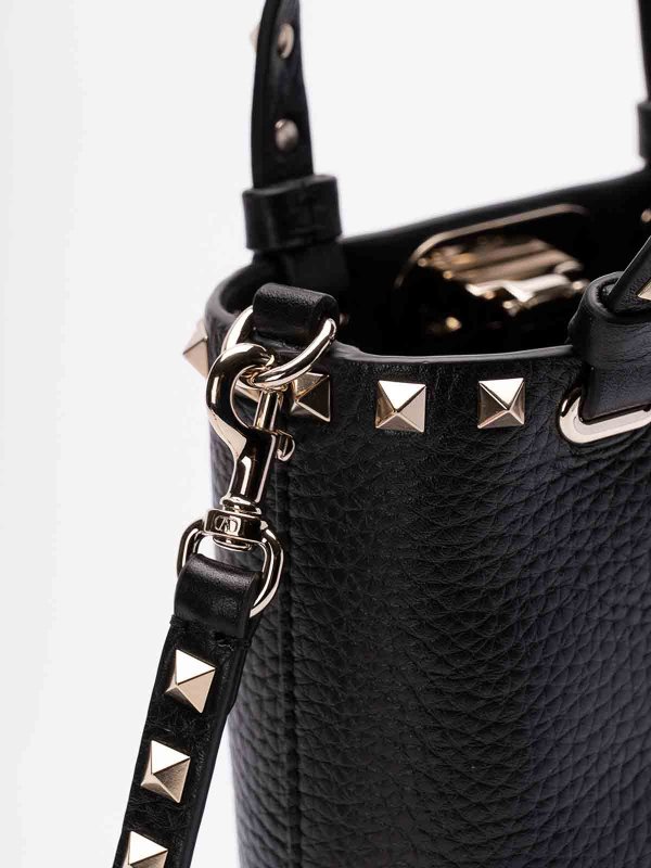 クロスボディバッグ - 黒 shop online: VALENTINO GARAVANI