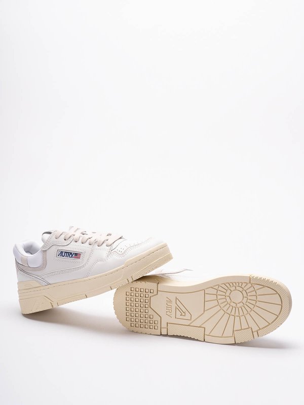 スニーカー - 白 shop online: AUTRY