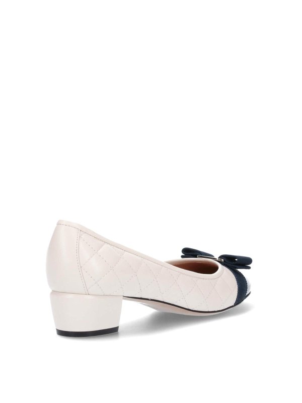 Vara pumps shop online: FERRAGAMO