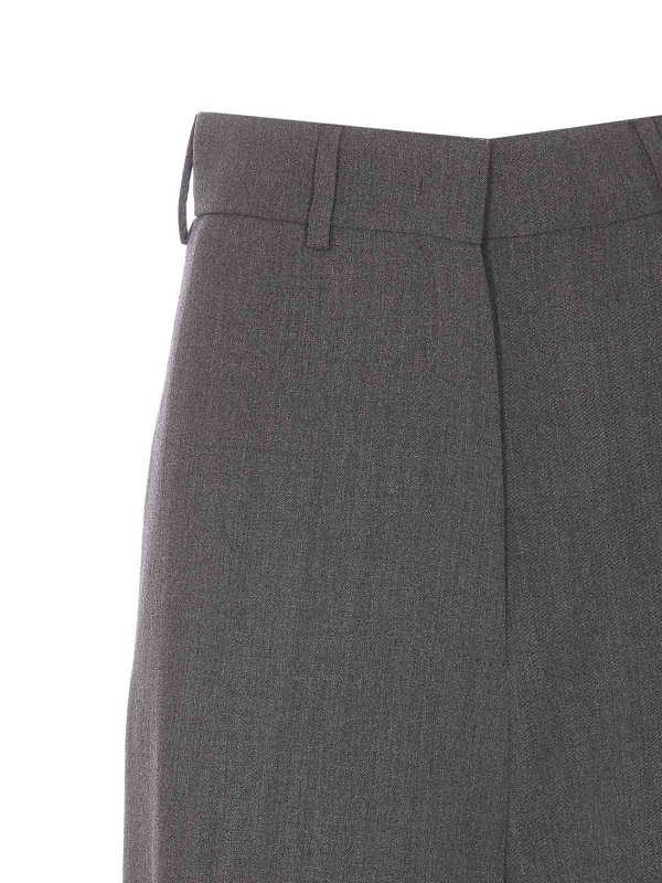 ショートパンツ - グレー shop online: VALENTINO