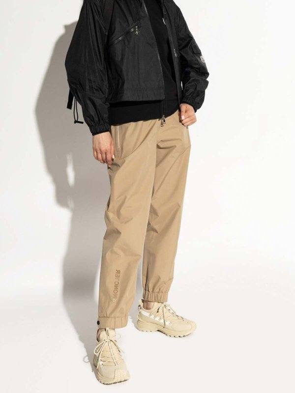 Top shop online: MONCLER