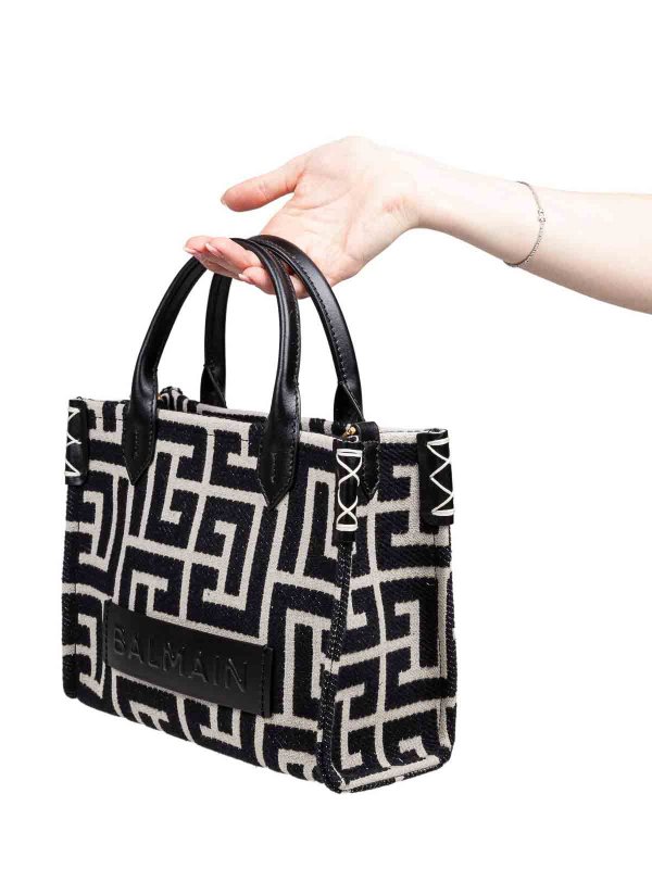 The Best Shops Balmain: Schultertaschen - Schultertasche - Bunt