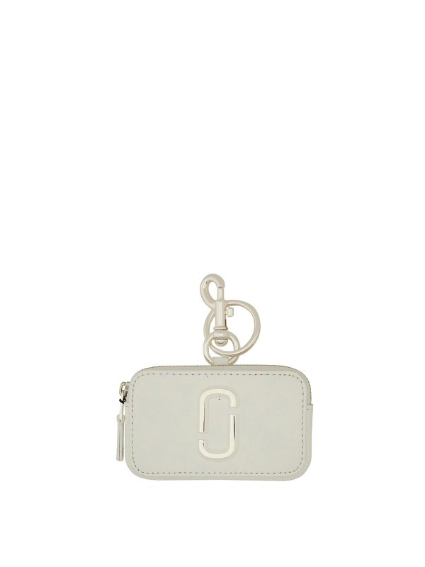 MARC JACOBS: clutches - Charm The Nano Snapshot