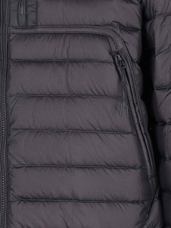 ダウンジャケット - 黒 shop online: C.P. COMPANY