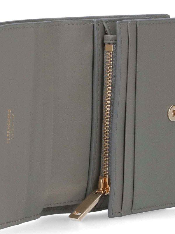 財布 - グレー shop online: FERRAGAMO