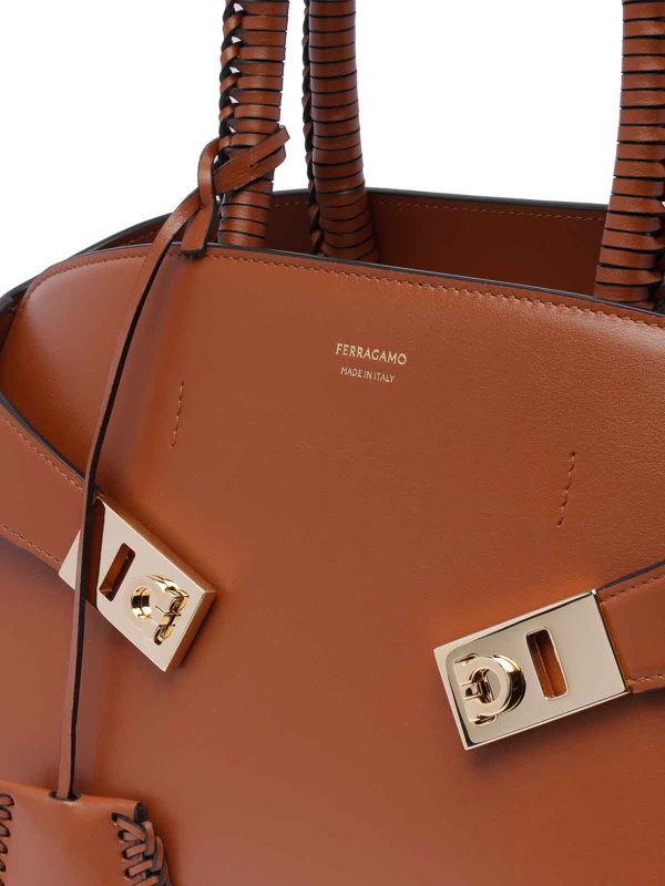 トートバッグ - ブラウン shop online: SALVATORE FERRAGAMO