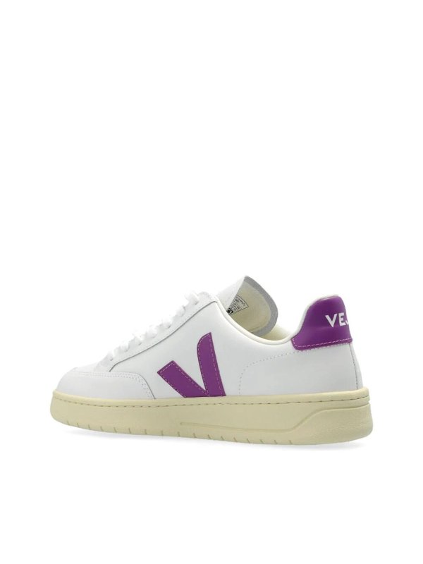 スニーカー - 白 shop online: VEJA