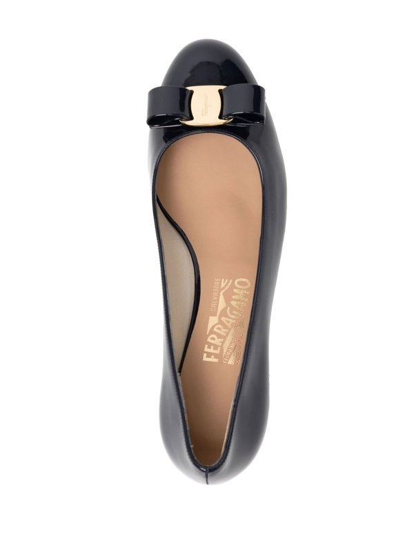Leather pumps shop online: FERRAGAMO