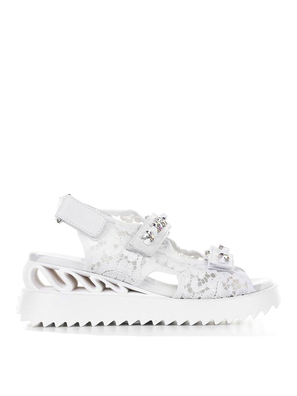 Le Silla: sandals - Sandal in white lace and rhinestones