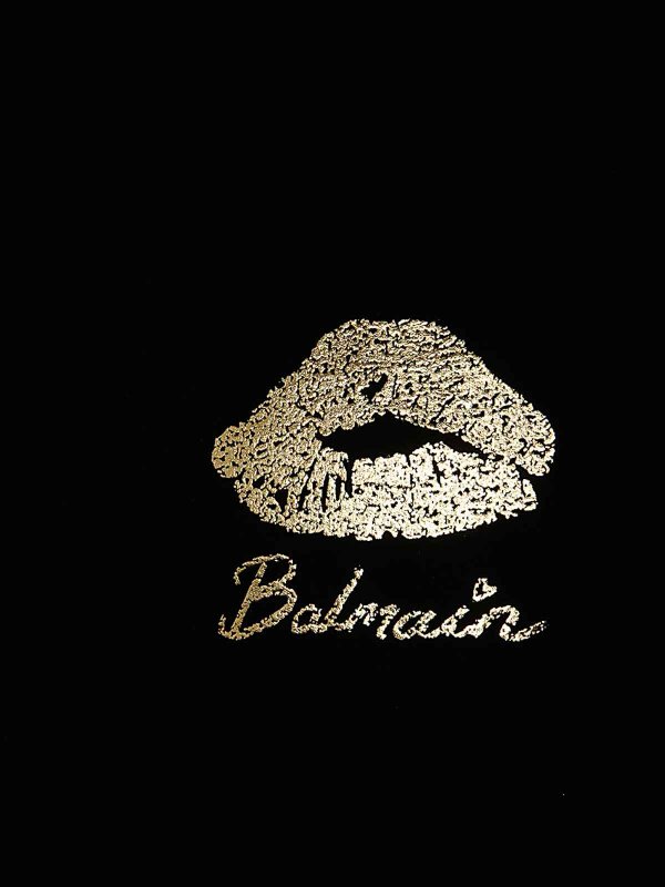 The Best Shops Balmain: t-shirts - Gold Kiss Print Logo Tshirt Classic Fit