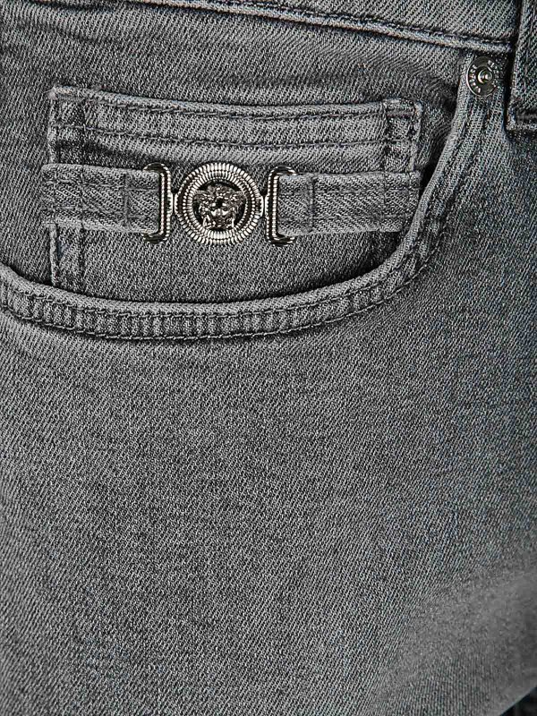 The Best Shops VERSACE: ストレートジーンズ - ストレートジーンズ - グレー