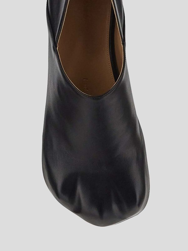Leather flats shop online: J.W. ANDERSON