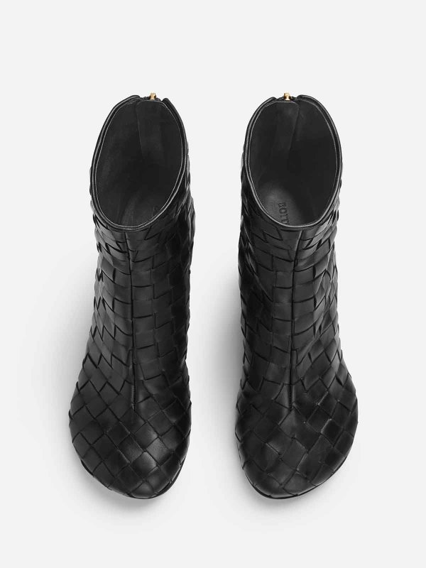 アンクルブーツ - 黒 shop online: BOTTEGA VENETA