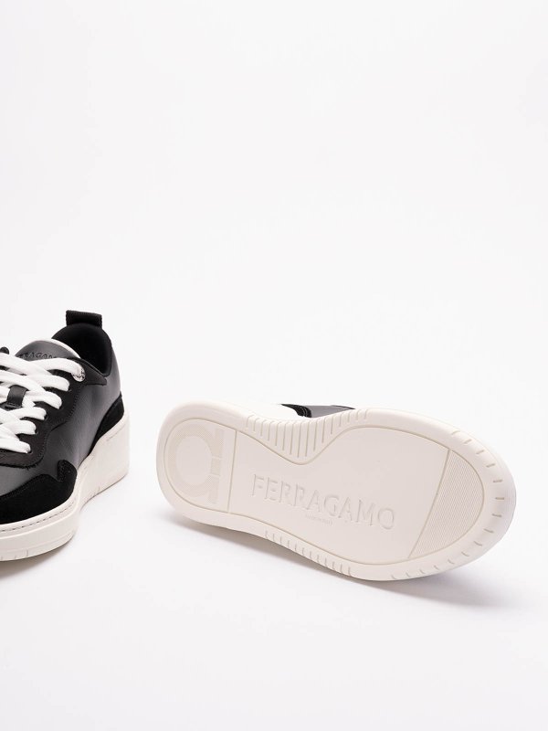 スニーカー - 黒 shop online: FERRAGAMO