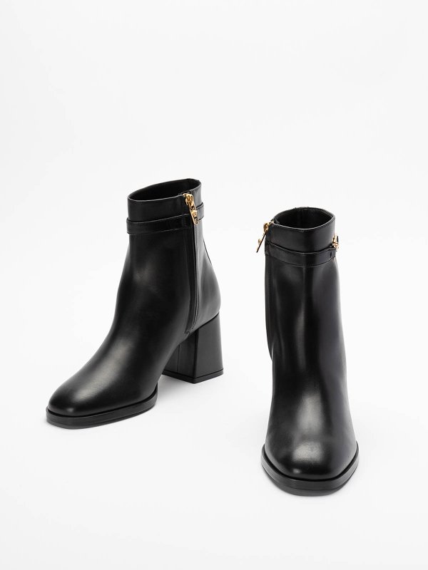 VERSACE: Botines online - Botines - Dorado