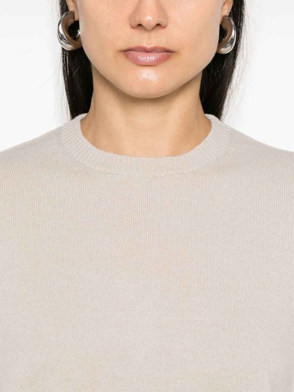 BE YOU: Suéteres con cuello pico online - Suéter Cuello Redondo - Beis