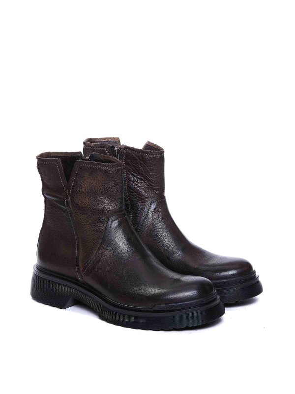 Bufalo Booties shop online: PAWELK