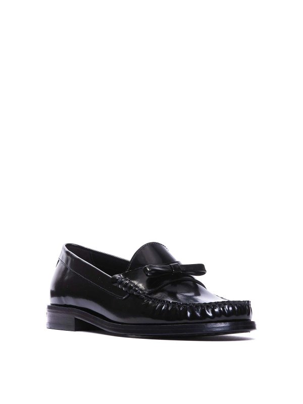 The Best Shops Stuart Weitzman: classic shoes - Lottie Bow Loafers