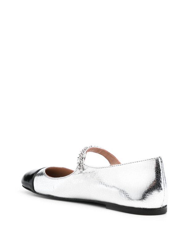 フラットシューズ - 黒 shop online: LOVE MOSCHINO