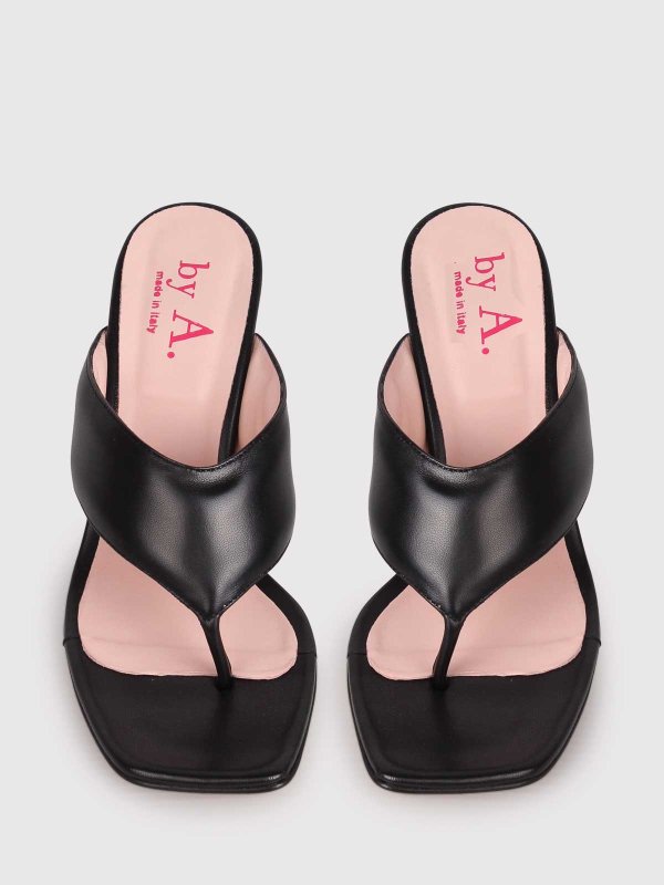 The Best Shops Anna F.: Heeled Flip Flops