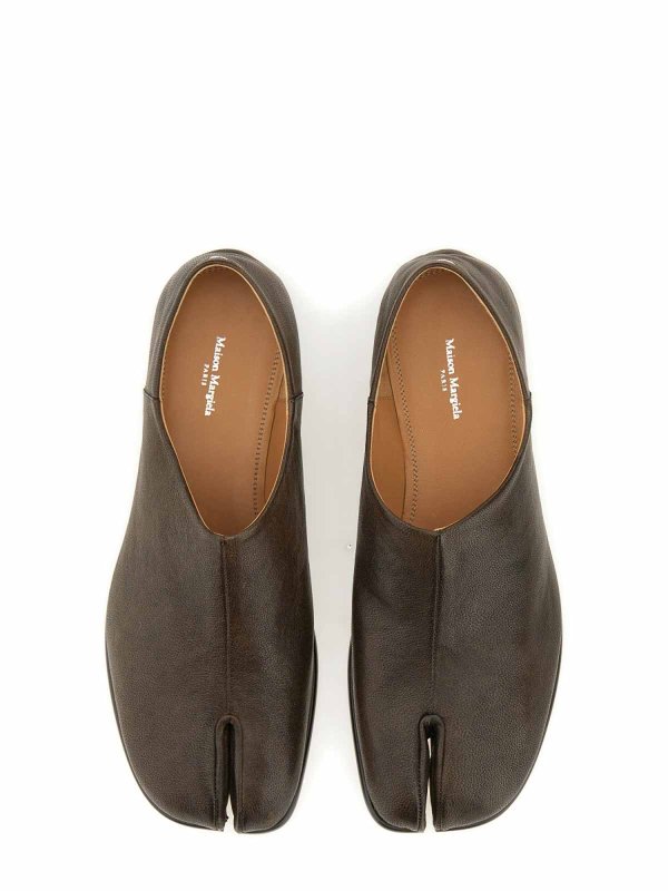 Maison Margiela: flat shoes online - Tabi Flat Without Laces