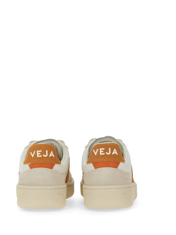 Scarpa da ginnastica V-90 shop online: VEJA