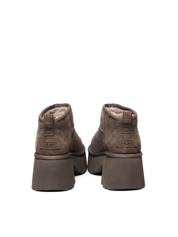 UGG: Bottes online - Bottes - Marron Foncé