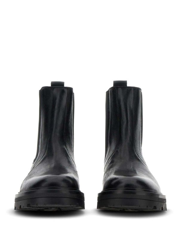 アンクルブーツ - 黒 shop online: HOGAN