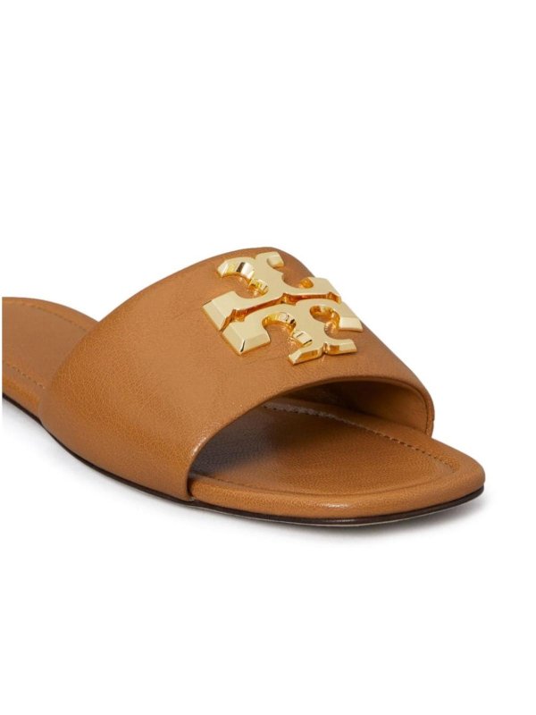 TORY BURCH: サンダル online - サンダル - キャメル