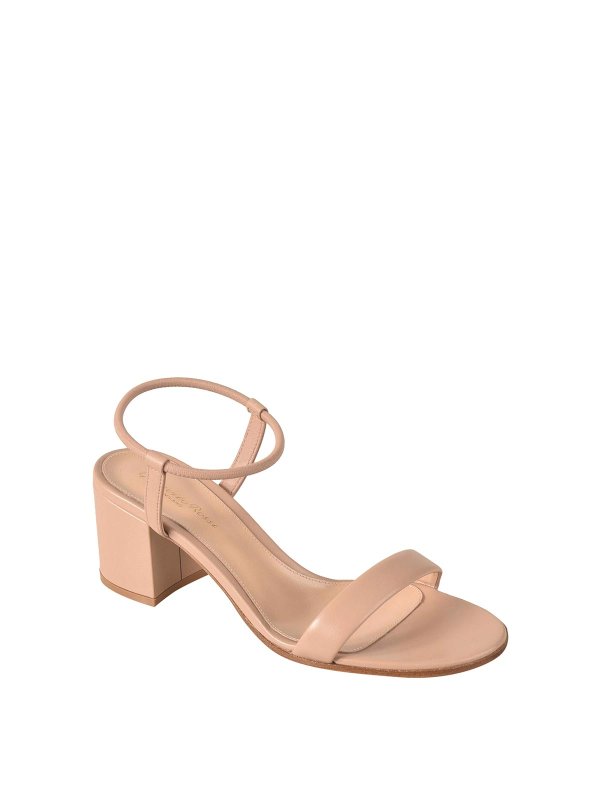 Gianvito Rossi: サンダル online - サンダル - ヌードカラー
